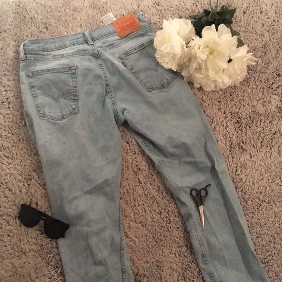 Ripped festival Levi dad jeans - Picture 1 of 5